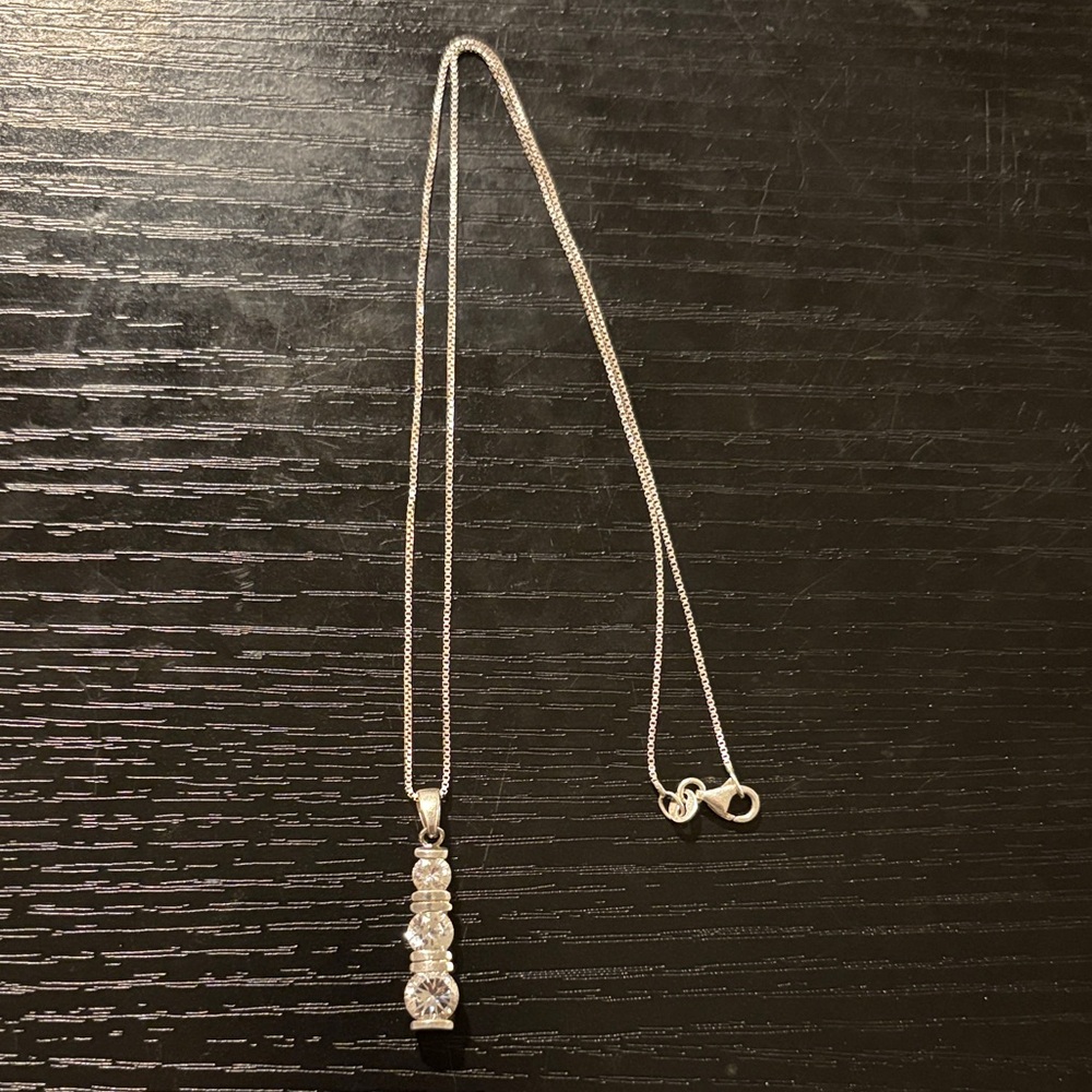 Sterling silver necklace with three stones 18” box chain